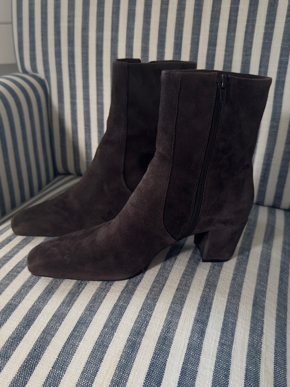 MANGO Chocolate Brown Suede Ankle Boots (size 38, 7.5)